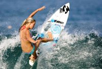 women surfers